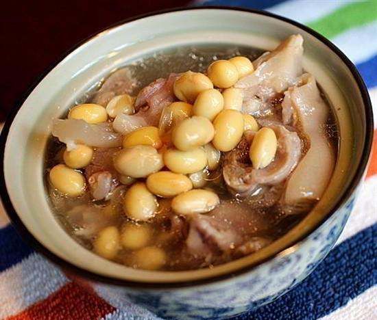 黄豆吃了有什么好处,经常吃黄豆有什么好处?有什么坏处?图3