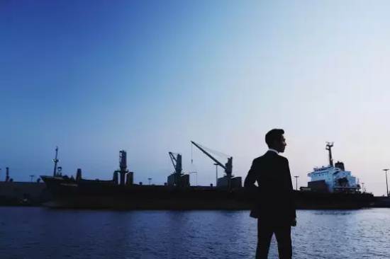 有什么好看的韩国黑帮片推荐（盘点十部还看得过去的韩国黑帮片）