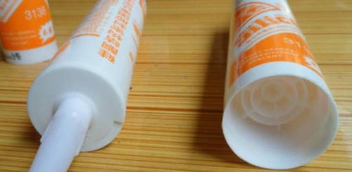 玻璃胶多久能干没干能碰水吗