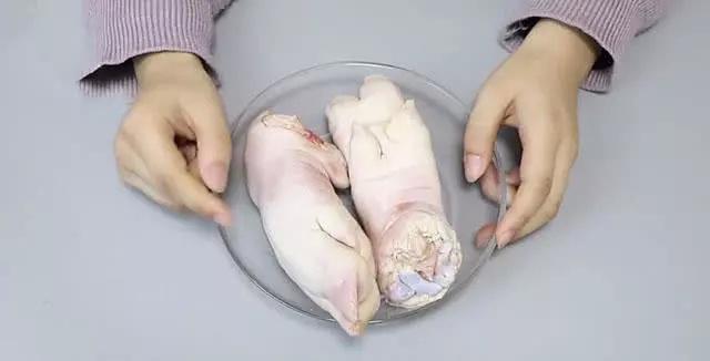 猪前蹄和猪后蹄竟有这么大区别，从这几点轻松辨别，不会再买错！