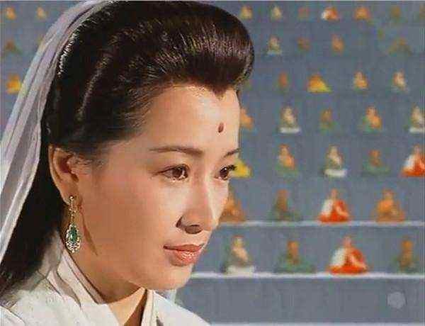 她是最美观音, 当孙俪婆婆气场十足, 女儿靓成这样