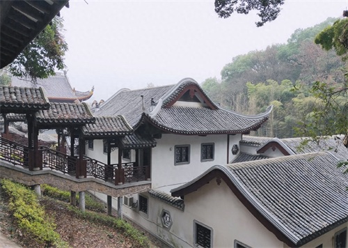 中国四大知名书院之一，长沙千年历史的岳麓书院