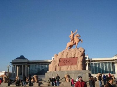 ​曾是我国领土的外蒙古，他们的教科书是怎么介绍自己国家历史的？