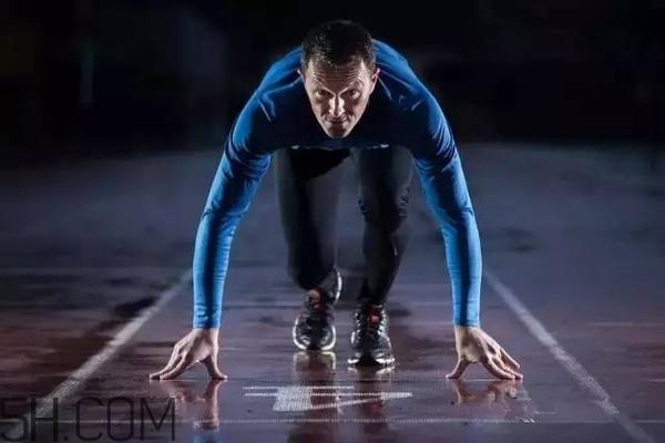 夜跑减肥的正确方法有哪些？冬天夜跑应该怎么跑才能减肥？