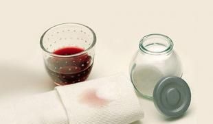 衣服上的白酒渍怎么洗掉