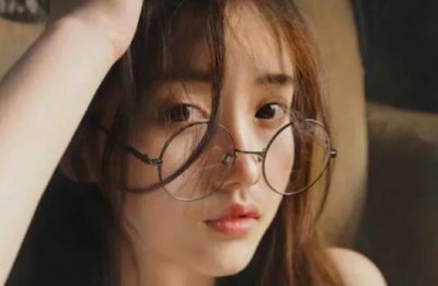 ​女生好色的十大表现，好色的女生其实很好追