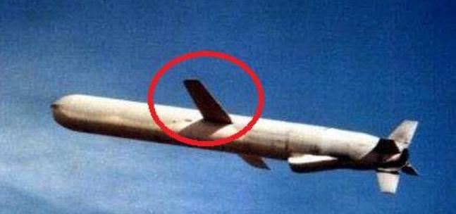 战斧巡航导弹弹体不大，为何能飞行这么远？