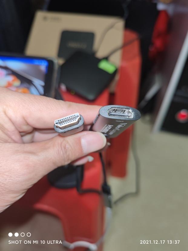 小米环绕屏手机引领屏幕形态升级（曲线救国30多元让小米头戴影院）(16)