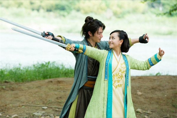 令狐冲最后跟谁在一起(原著令狐冲到底喜欢的是谁)