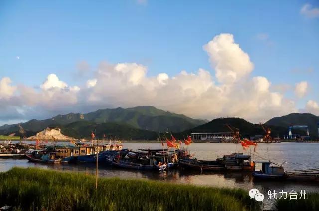 4.前往东部中心渔港小镇青浜湾后返回舟山本岛期间可乘坐快艇及轮渡往返；