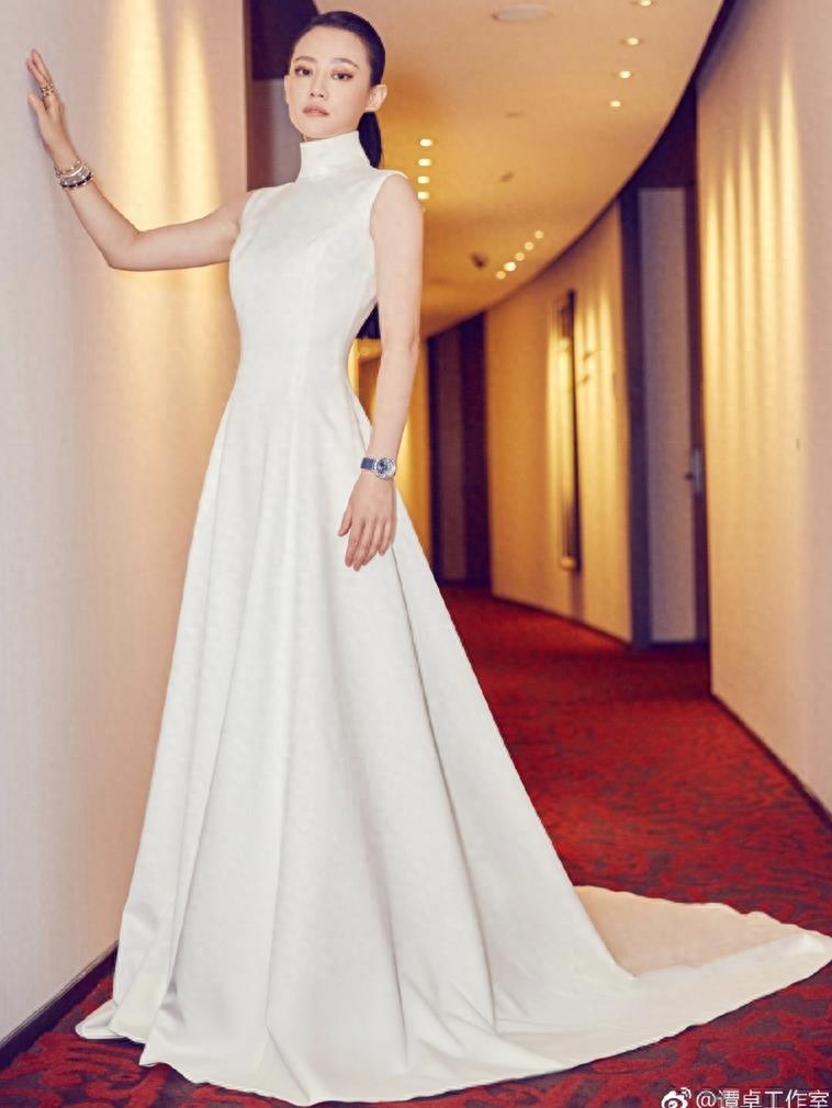 《我不是药神》女主角私照 竟是如此的性感