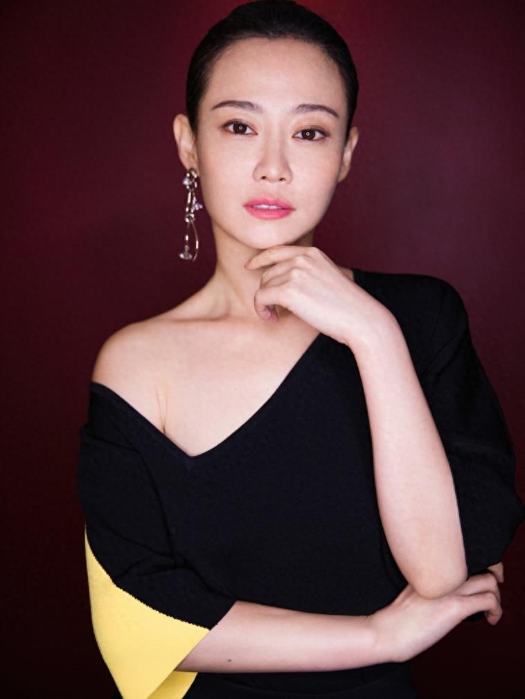 《我不是药神》女主角私照 竟是如此的性感