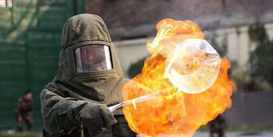 氢气球飞到空中为什么会爆炸