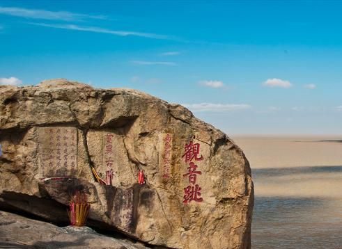 被称为阴历的农历实际上不是纯粹的阴历而是阴阳历