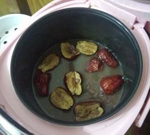 薏米红豆与芡实的比例,赤小豆 薏米 芡实熬粥的比例是怎么加的呢图10