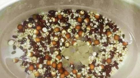 薏米红豆与芡实的比例,赤小豆 薏米 芡实熬粥的比例是怎么加的呢图14