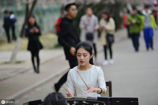 初学唱歌要学习哪些方法（学唱歌如何循序渐进）(5)