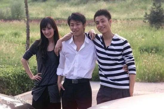 《倚天》中杨逍与赵露思演情侣，相差18岁画风与陈建斌一样油腻