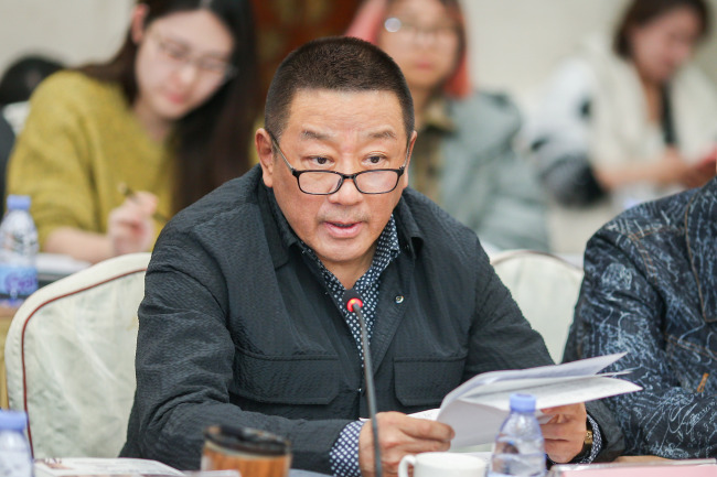 《南来北往》研讨会召开 丁勇岱演绎引专家意难平