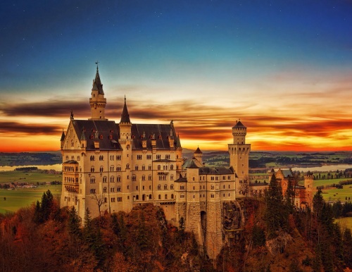 十座最美丽的城堡，置身童话世界，承载着童年美梦