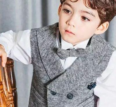 混血儿小红子（混血儿小时候）