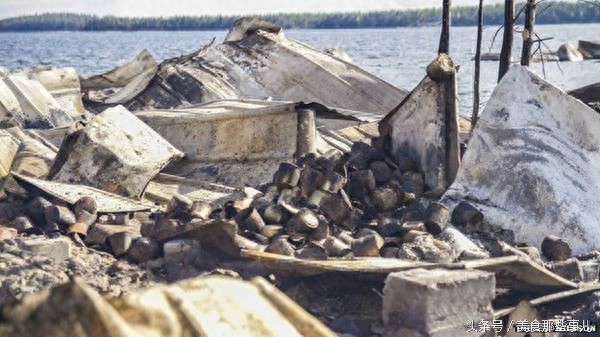 世界上最臭的食物“鲱鱼罐头”，吃完之后呕吐不止