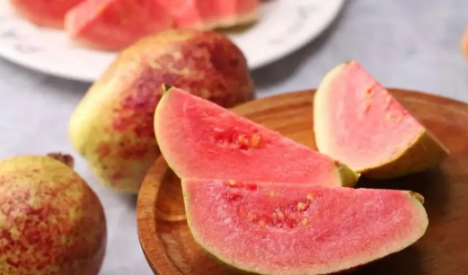 芭乐有红肉的,红心芭乐有什么功效与作用及禁忌图3