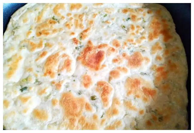 葱花千层饼掌握这个做法，做出的千层饼，外酥里嫩，层次分明