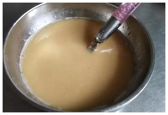 葱花千层饼掌握这个做法，做出的千层饼，外酥里嫩，层次分明