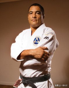 ​一位比初代UFC冠军还要强十倍的格斗大师——雷格森·格雷西