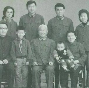 ​悲剧的开国上将之子：陈东平