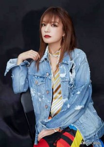 ​初代荧幕CP，朋薇，他与她的故事