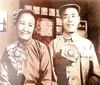 ​老戏骨凌元的悲伤爱情故事：和丈夫仅生活25年 却花38年时间痛悼他