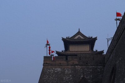 ​汉朝故事，吕氏政权灭亡：计骗吕禄弃北军，郎中府厕所杀吕产