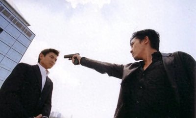 ​《无间道》：一部特殊的警匪片，交错光影中的身份迷局与道德困境