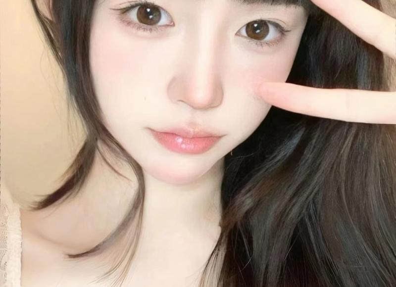 胡歌买热搜，胡歌在上戏开学典礼的发言冲上热搜