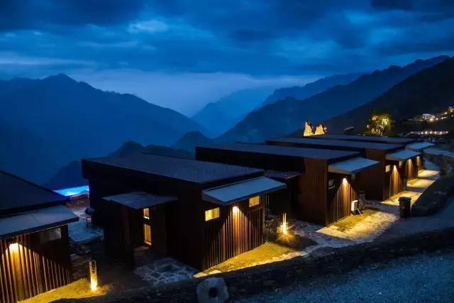 这个刷爆四川朋友圈的浮云牧场究竟有何魅力，比牛背山还要惊艳