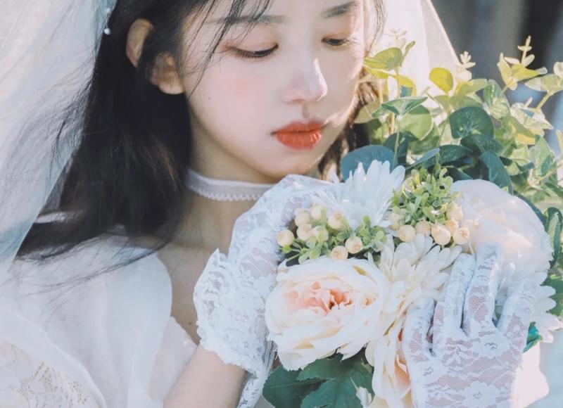 男生在等你主动的表现有哪些？