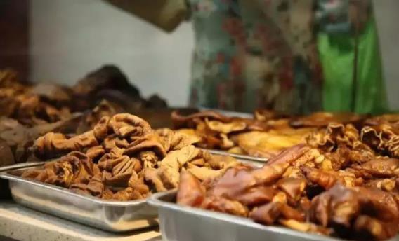 大学附近开啥“小吃店”最火不妨考虑这4种，最受学生欢迎！