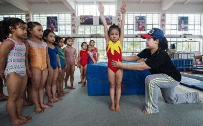 ​世界冠军程菲退役后近况如何？31岁成副教授。减肥后单身想恋爱