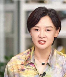 ​• 李小萌与王雷：平凡世界中的爱情与婚姻典范