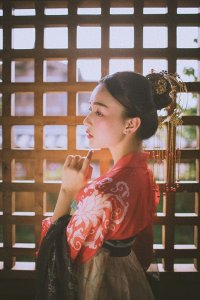 ​民间故事：借妻