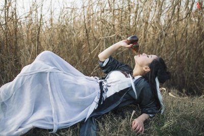 ​民间故事：刘义本是一孤儿但十分善良最后因善心结善果为官知府