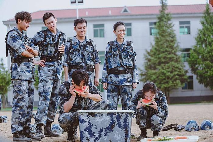 真正男子汉教官现状:王威光荣退役,而他在维和任务时不幸去世!